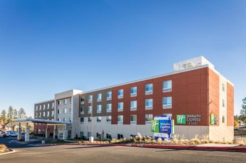 Holiday Inn Express & Suites - Bend South by IHG
