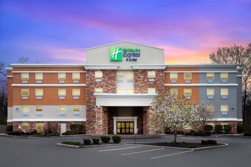 Holiday Inn Express & Suites Carmel North – Westfield by IHG