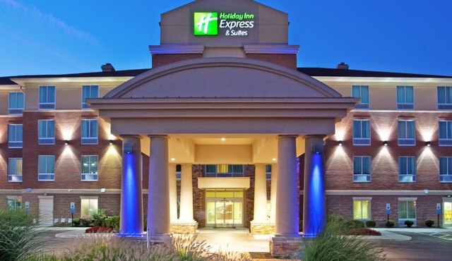 Holiday Inn Express & Suites Cincinnati - Mason by IHG