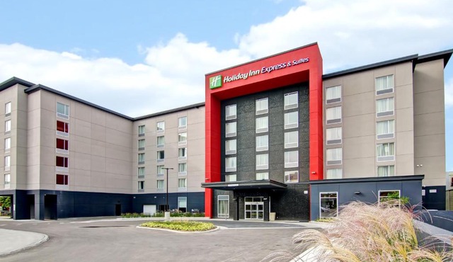 Holiday Inn Express & Suites Oshawa Downtown - Toronto Area by IHG