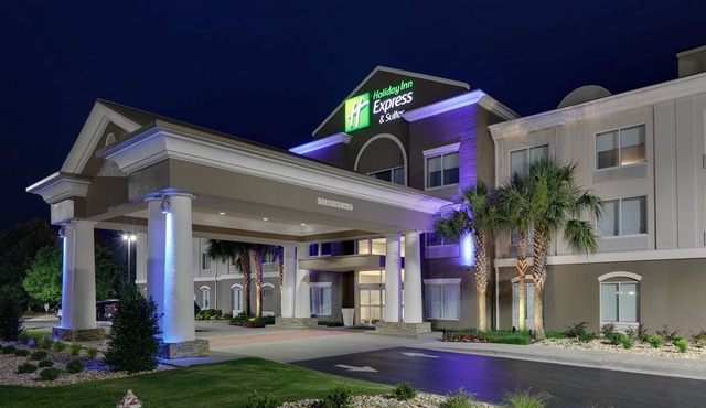 Holiday Inn Express & Suites Dublin by IHG