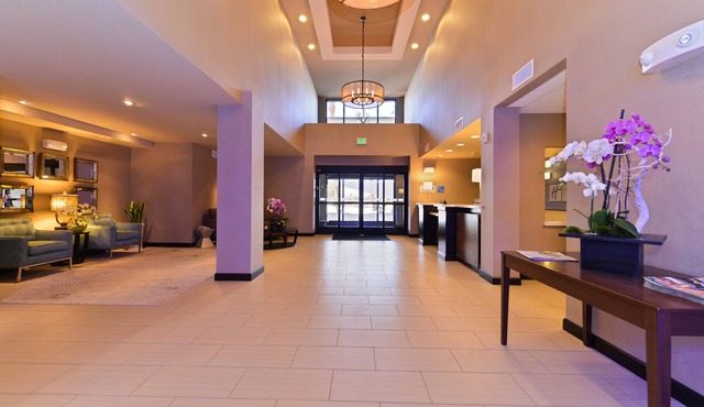 Holiday Inn Express & Suites Indio - Coachella Valley by IHG