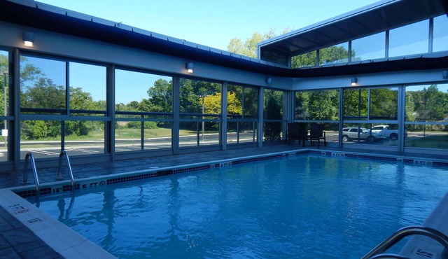 Holiday Inn Express & Suites Milford by IHG