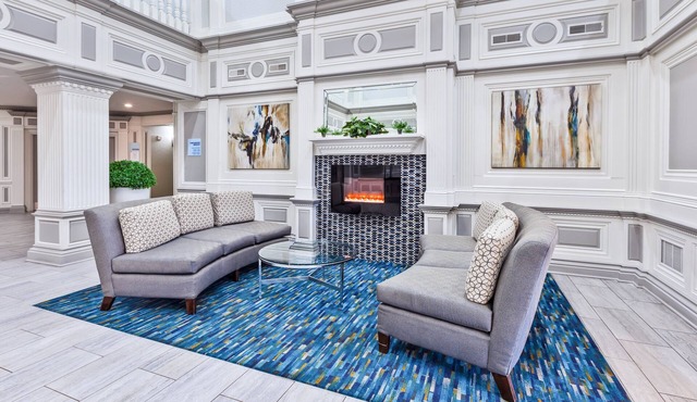 Holiday Inn Express & Suites - North Carmel/Westfield by IHG