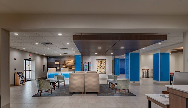 Holiday Inn Express & Suites N Waco Area - West by IHG