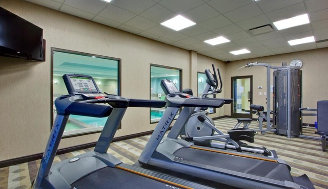 Holiday Inn Express & Suites Ottawa West - Nepean by IHG