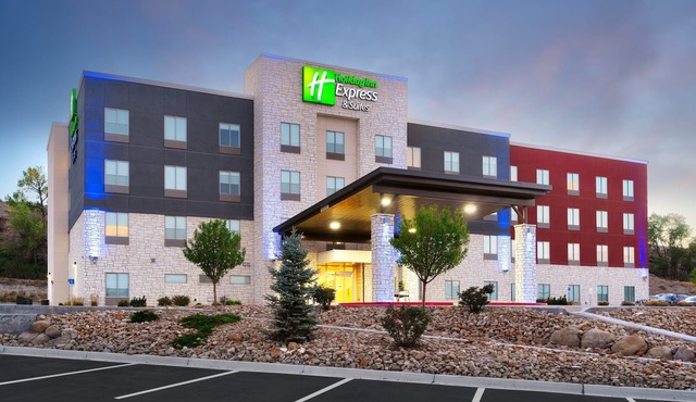 Holiday Inn Express & Suites Price by IHG