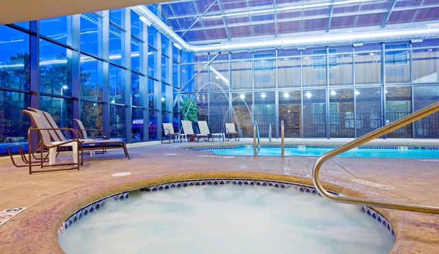 Holiday Inn Express & Suites Absecon-Atlantic City by IHG