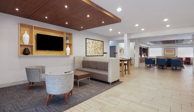 Holiday Inn Express & Suites Acworth - Kennesaw Northwest by IHG