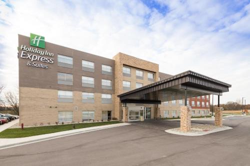 Holiday Inn Express & Suites - Auburn by IHG