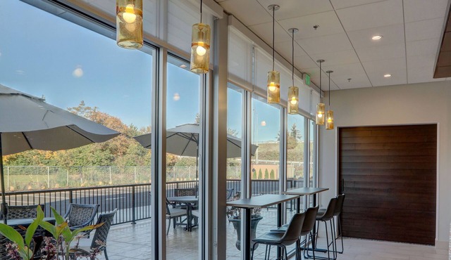 Holiday Inn Express & Suites Auburn Downtown by IHG