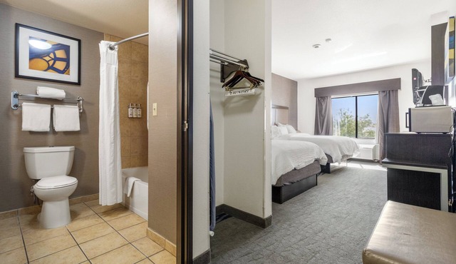 Holiday Inn Express & Suites Barstow - Route 66 by IHG