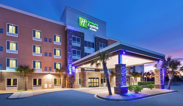 Holiday Inn Express & Suites Southport - Oak Island Area by IHG