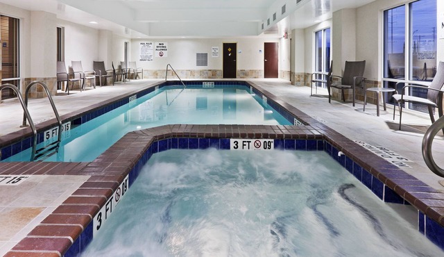 Holiday Inn Express & Suites El Paso West by IHG