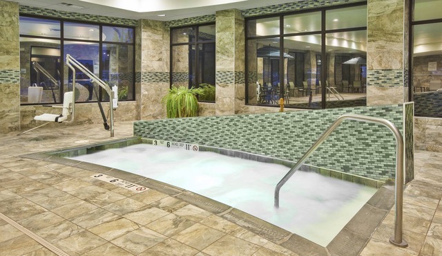 Holiday Inn Express & Suites Geneva Finger Lakes by IHG