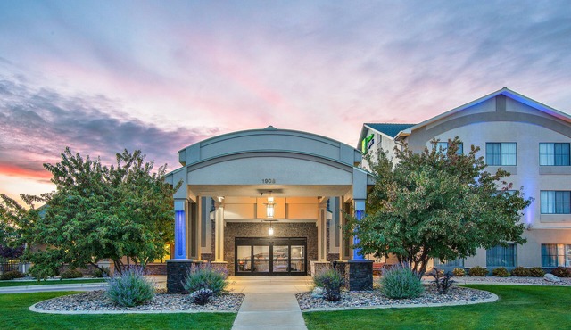 Holiday Inn Express & Suites Gillette by IHG