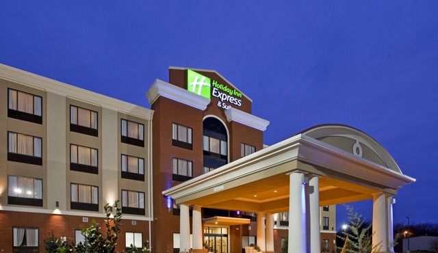 Holiday Inn Express & Suites Guthrie North Edmond by IHG