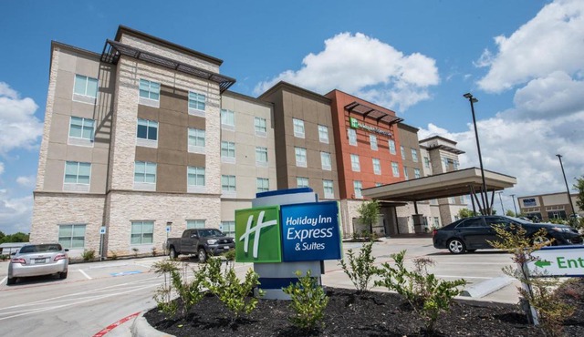 Holiday Inn Express & Suites Houston - Hobby Airport Area by IHG