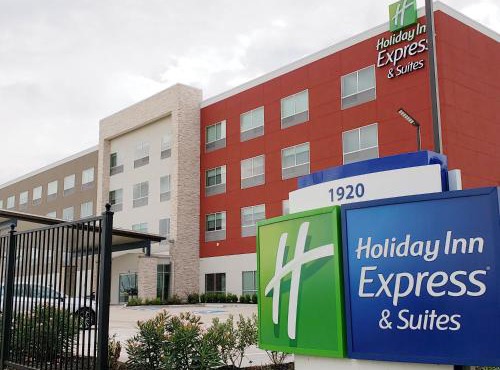 Holiday Inn Express & Suites - Houston IAH - Beltway 8 by IHG