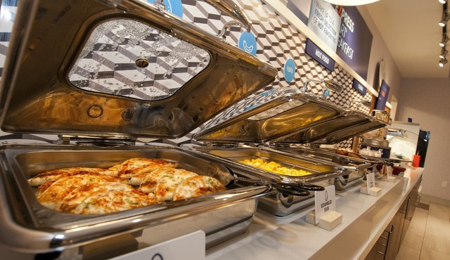 Holiday Inn Express & Suites Johnstown by IHG