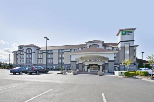 Holiday Inn Express & Suites Tacoma South - Lakewood by IHG
