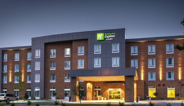 Holiday Inn Express & Suites Madison Central by IHG