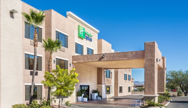 Holiday Inn Express & Suites Nogales by IHG
