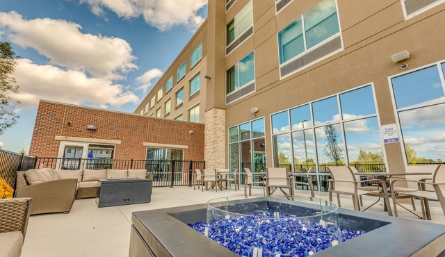 Holiday Inn Express & Suites Okemos - University Area by IHG