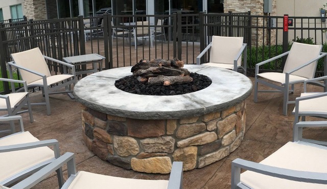 Holiday Inn Express & Suites Oswego by IHG