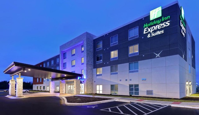 Holiday Inn Express & Suites - Ottawa by IHG