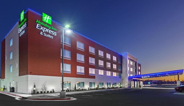 Holiday Inn Express & Suites - Tulsa Northeast - Owasso by IHG
