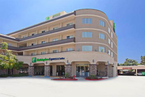 Holiday Inn Express & Suites Pasadena - Los Angeles by IHG