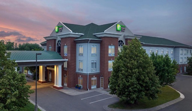 Holiday Inn Express & Suites Superior by IHG