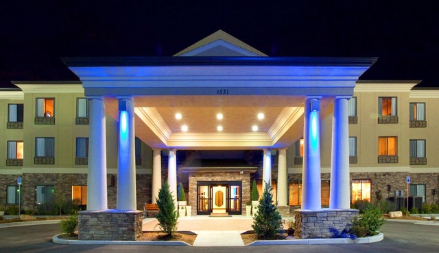 Holiday Inn Express & Suites Tooele by IHG