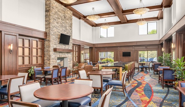 Holiday Inn Express & Suites Wilmington-Newark by IHG