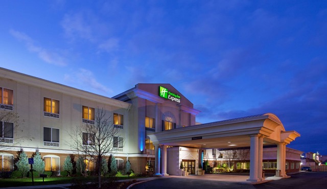 Holiday Inn Express Toledo-Oregon by IHG