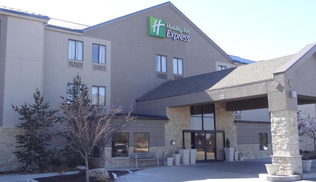 Holiday Inn Express Hotel Kansas City - Bonner Springs by IHG