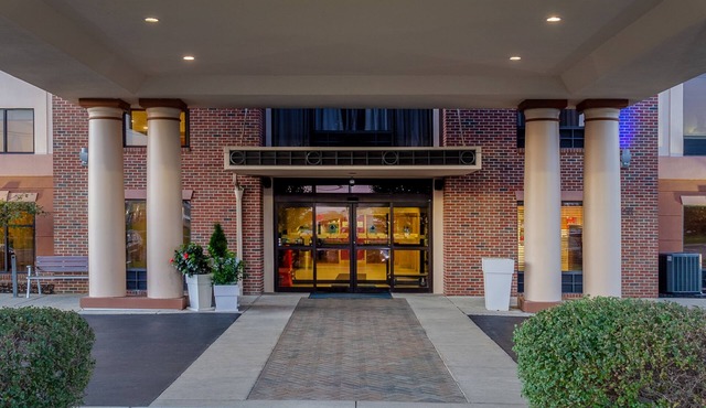 Holiday Inn Express Hotel & Suites Bowling Green by IHG