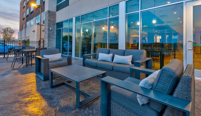 Holiday Inn Express & Suites Cedar Springs – Grand Rapids N by IHG