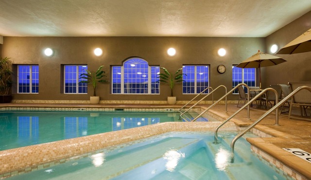 Holiday Inn Express & Suites Eau Claire North by IHG