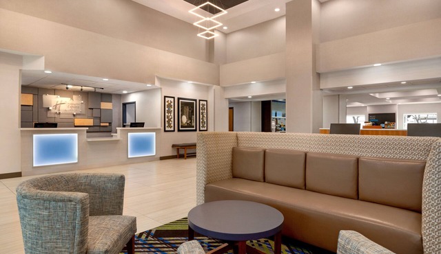 Holiday Inn Express & Suites Pembroke Pines-Sheridan St by IHG