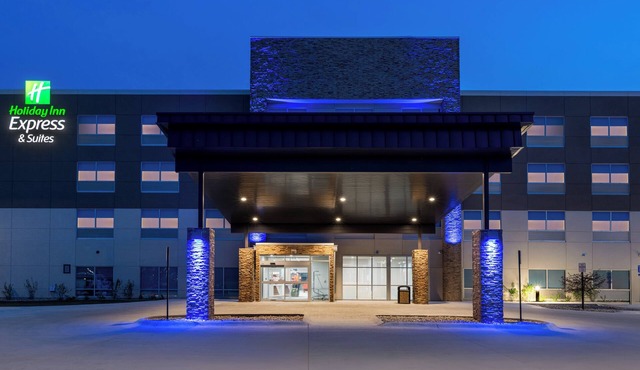 Holiday Inn Express & Suites Stevensville Benton Harbor by IHG