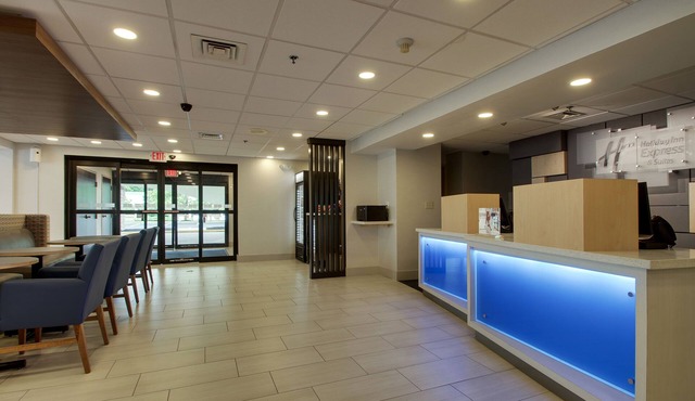 Holiday Inn Express Voorhees - Mt. Laurel by IHG