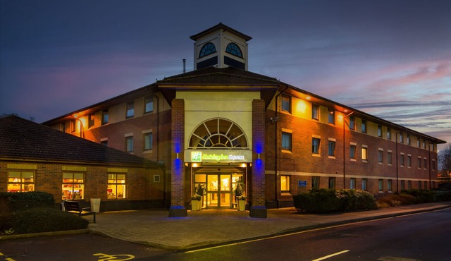 Holiday Inn Express Warwick - Stratford-upon-Avon by IHG