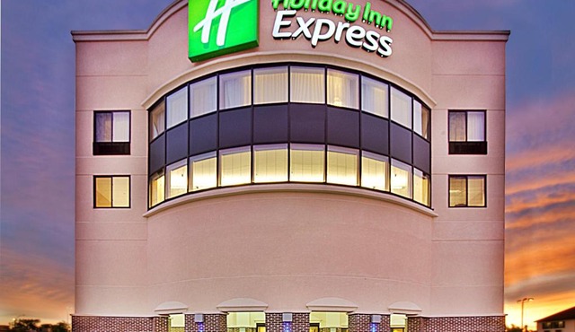 Holiday Inn Express- Waterloo/Cedar Falls by IHG