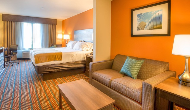Holiday Inn Express Wichita South by IHG