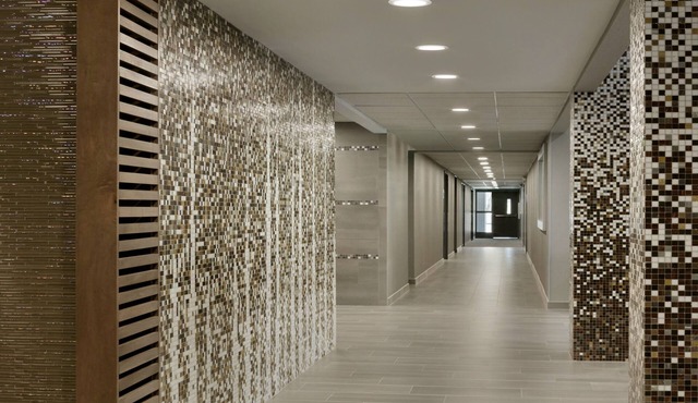 Holiday Inn Express Williamsbrg Busch Gardens Area by IHG