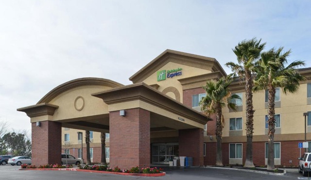 Holiday Inn Express Woodland by IHG