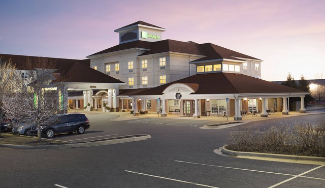 Holiday Inn Grand Rapids Airport by IHG