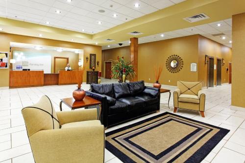 Holiday Inn Hotels Batesville by IHG